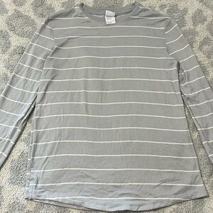 Women’s long sleeve tee